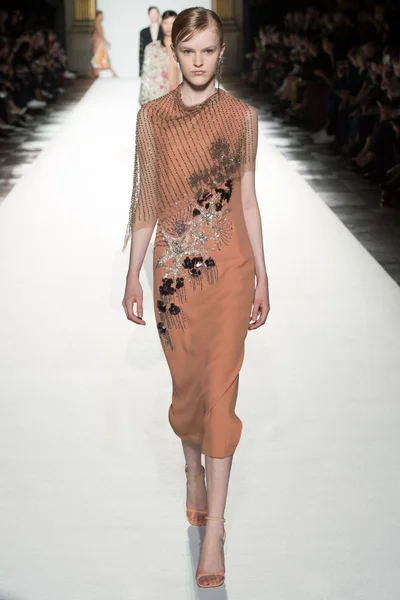 Look 55